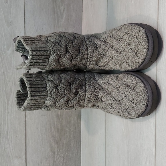 Ugg Australia Women IIsa Cardi Sweater Ankle Bows Boots shoes sz 7 - Picture 4 of 12